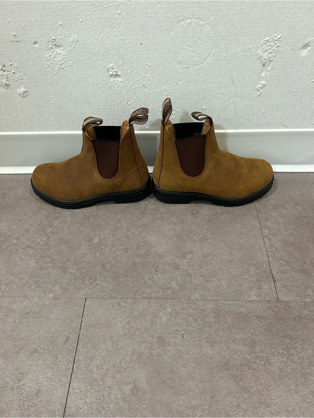 Blundstone #562 Classic Chelsea Boots Saddle Brown Leather Size 6 NWOB - Picture 4 of 8